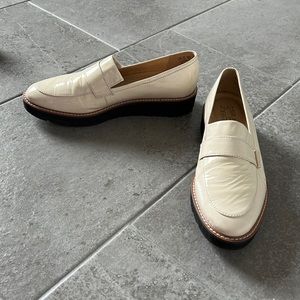 Naturalizer loafers